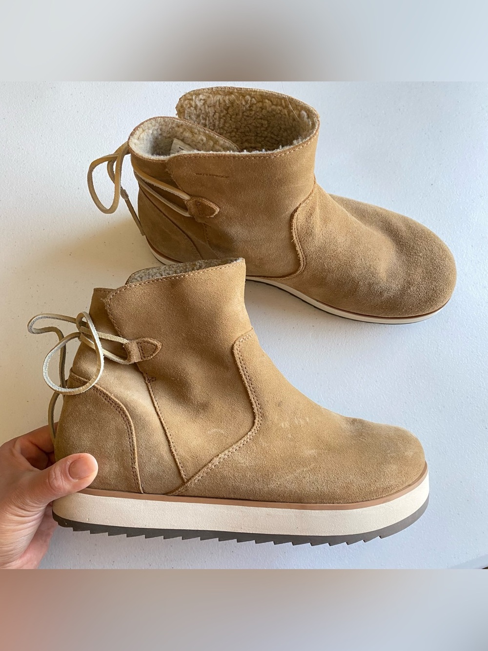 Merrell Size 10 Nude Tan Suede Leather Round Toe Back Tie-up Mini Platform Boot